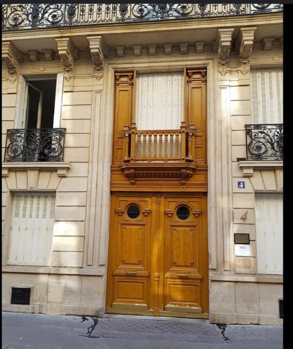Appartement L'Avenue Montaigne à Paris Extérieur photo